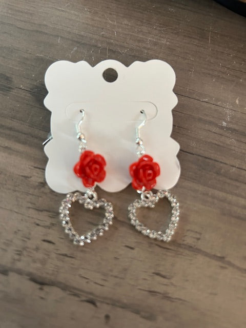 8.) TIKTOK Live Handmade Earrings Rose/ Hearts